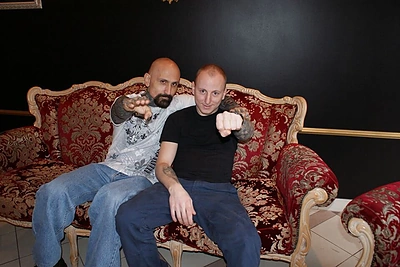 Robertas LaSardo Vilniuje atsinaujino savo tatuiruotę