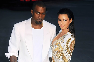 Reperis Kanye Westas ir Kim Kardashian Paryžiuje surengė priešvestuvinį vakarėlį