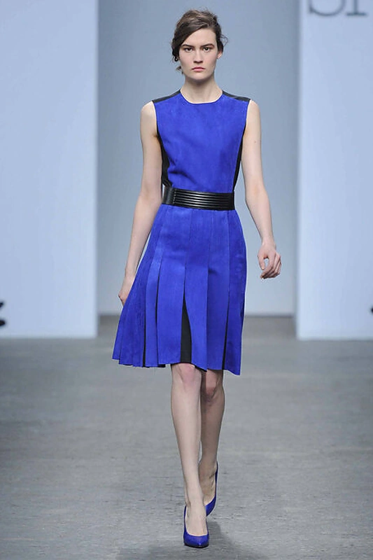 „Sportmax“ modelis Milano mados savaitėje. Rudens/žiemos 2013/14 kolekcija. Sportmax.com nuotr.