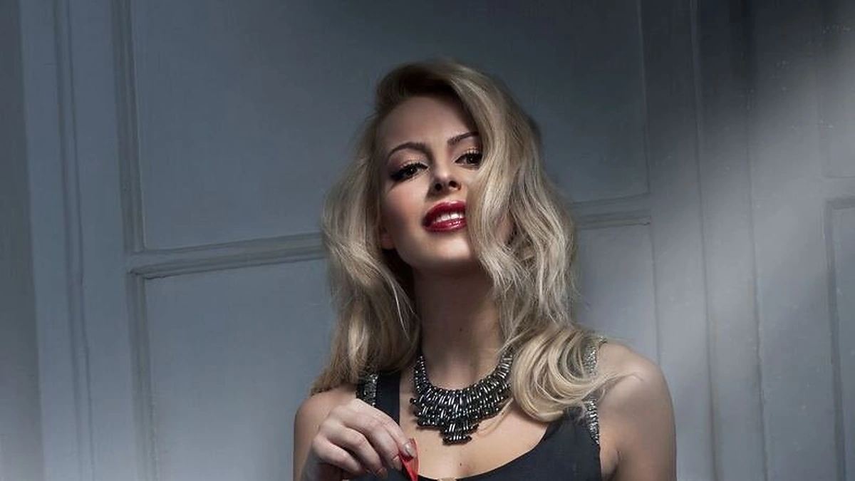 Šventinis moters stilius