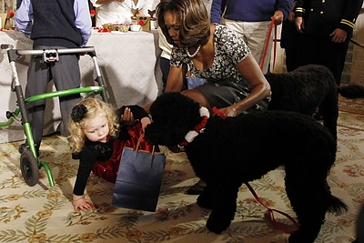 Obamų šuo pargriovė dvejų metukų Ashtyn Gardner