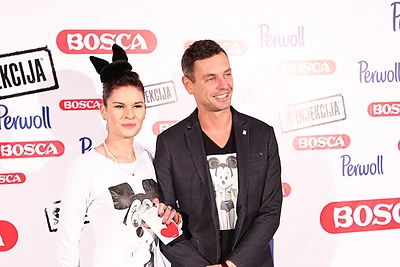 Austėja Jablonskytė su mylimuoju Justinu Žaliu į mados renginį atvyko pasipuošę mikimauzų stiliumi