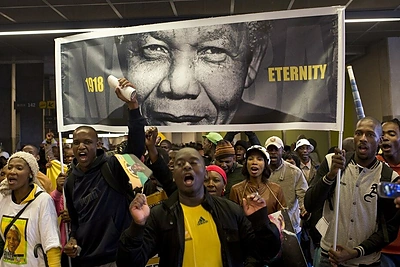 Nelsono mandelos pagerbimas Soveto futbolo stadione