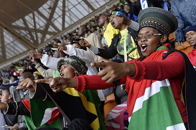 Nelsono mandelos pagerbimas Soveto futbolo stadione