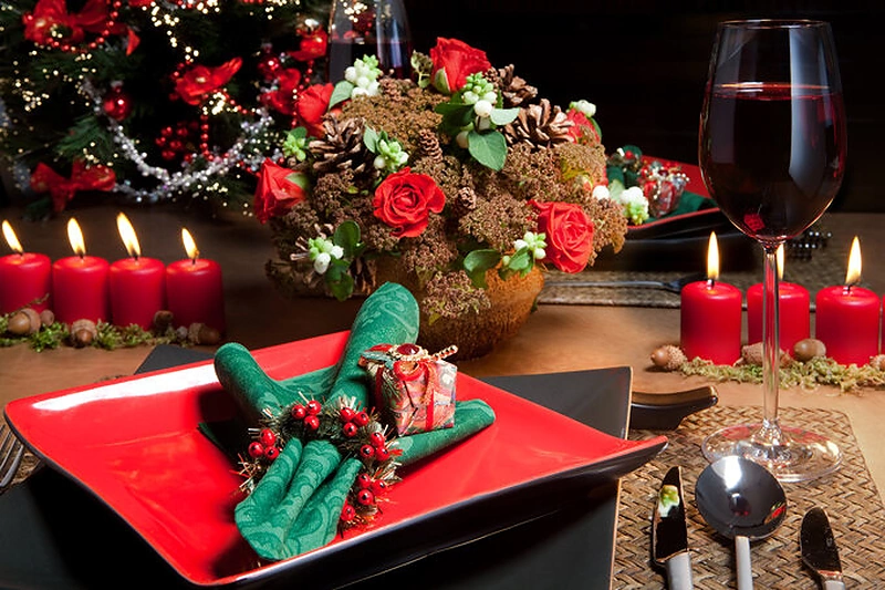 Šventinis stalo serviravimas