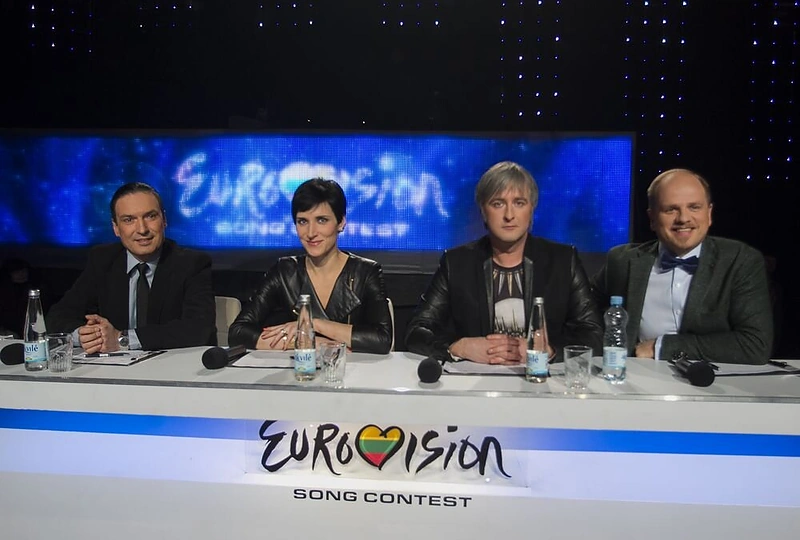 „Eurovizijos“ atrankos komisija: Darius Užkuraitis, Ieva Prudnikovaitė-Pitrėne, Ramūnas Zilnys ir Edmundas Seilius