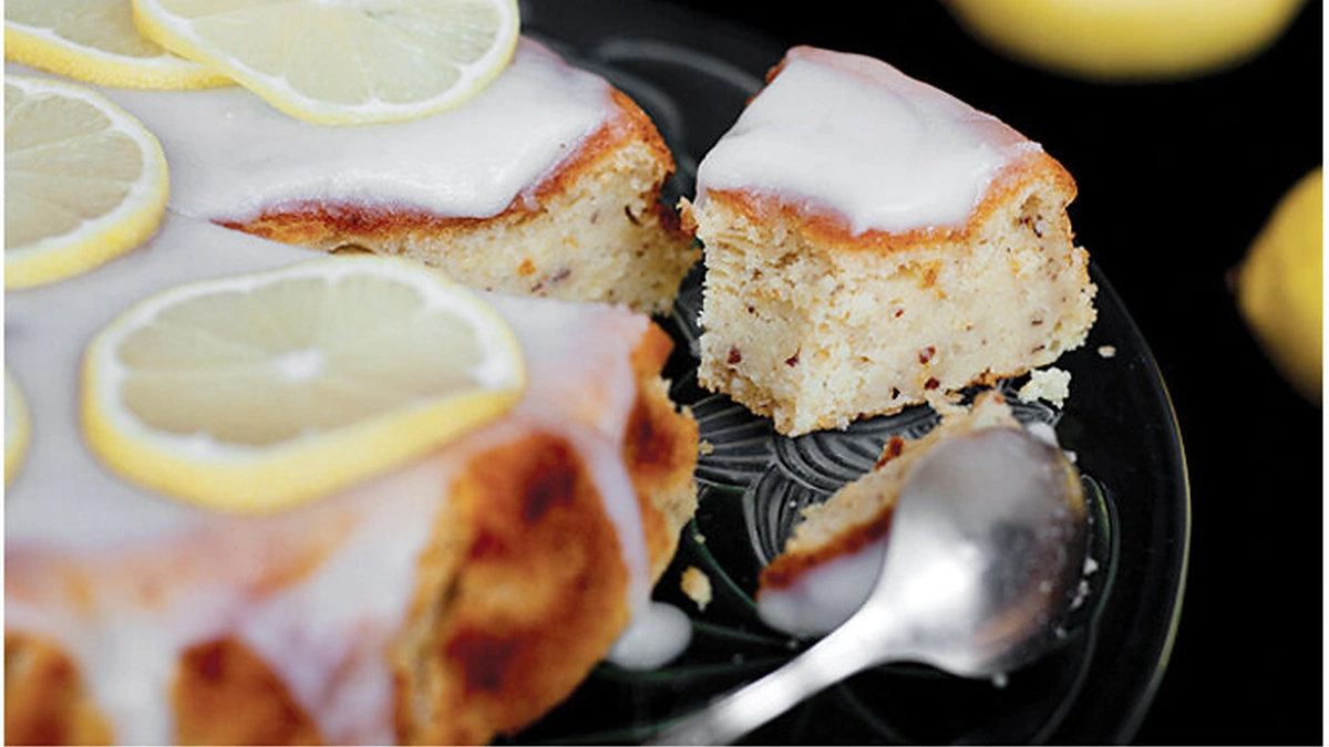 Saldus citrininis pyragas su bulvėmis