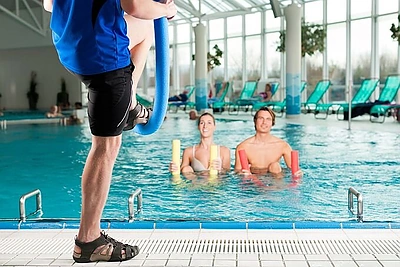 Kineziterapeutė: ką reikia žinoti apie kineziterapiją vandenyje?