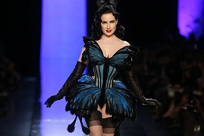 Dita Von Teese „Jean Paul Gaultier“ kolekcijos pristatyme