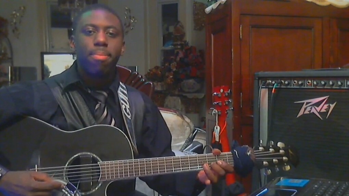 Guitaro 5000