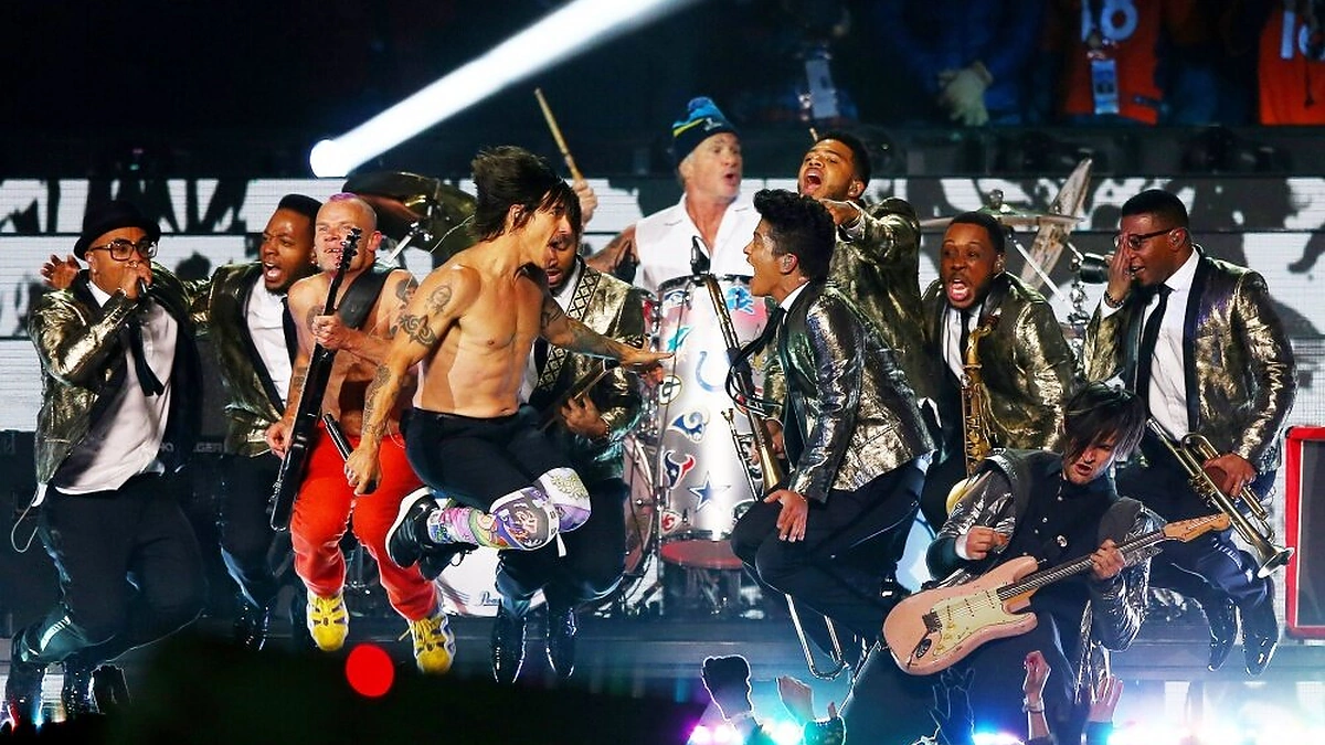 Bruno Marsas ir „Red Hot Chili Peppers“