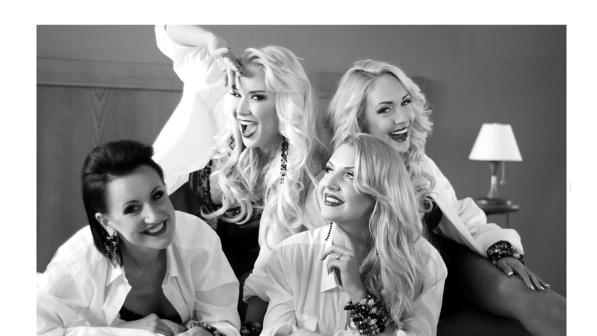 „Pop Ladies“: Katažina Nemycko, Natalija Bunkė, Monika Šedžiuvienė ir Oksana Pikul-Jasaitienė