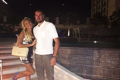 Jonas Valančiūnas su žmona Egle