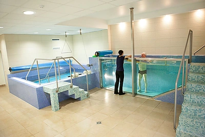 Juozas Petkevičius apsilankė klinikoje