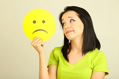 Išsirenkate vis netinkamą vyrą? Galbūt menka jūsų savivertė