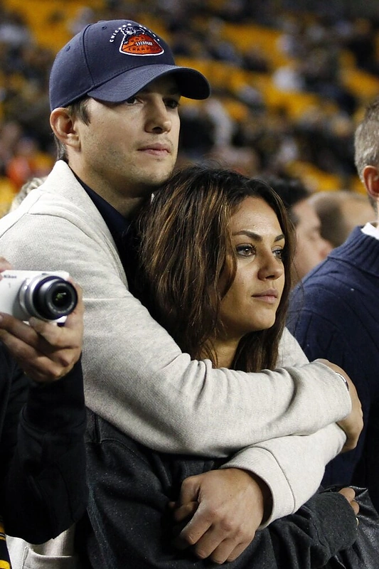 Mila Kunis ir Ashtonas Kutcheris