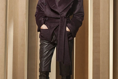 Ramunės Piekautaitės ruduo-žiema kolekcijos modelis