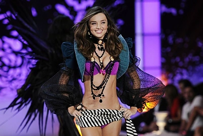 „Victoria's Secret“ angelo Mirandos Kerr grožio ir puikios savijautos paslaptys