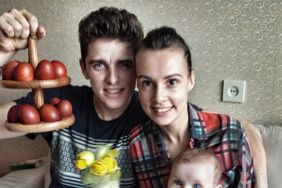 Donatas Montvydas pasveikino gerbėjus su Velykomis ir pasidalino šeimynine nuotrauka