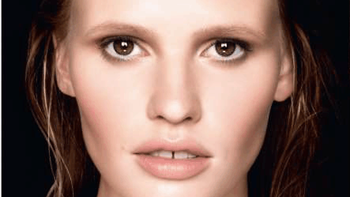 Modelis Lara Stone