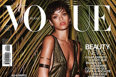Braziliškojo „Vogue“ viršelį papuošusi Rihanna žurnalo fotosesijoje drąsiai apsinuogino