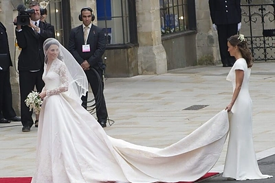 Pippos Middleton užpakaliuko detektyvas: Kembridžo hercogienės sesuo per karališkąsias vestuves buvo užsidėjusi „netikrą sėdynę“?