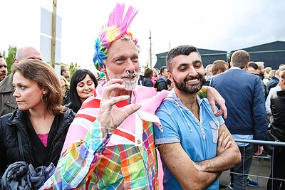 Gerbėjai plūdo į „B&W Hallrene“ areną