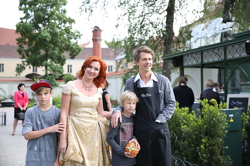 Giedrius Masalskis su žmona Asta ir sūnumis