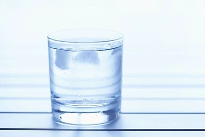 Kaip išsirinkti aukštos kokybės vandenį prekybos vietose?