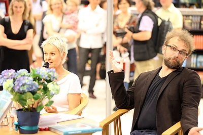 Nidos Degutienės knygos „Izraelio skoniai“ pristatyme – žydiška muzika ir specialiai iš Izraelio atskraidinti gardėsiai