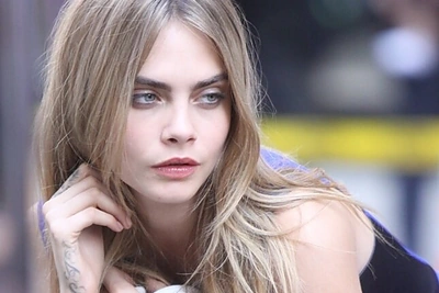 Dainininkės karjeros siekianti manekenė Cara Delevingne planuoja kurti savo įrašų studiją