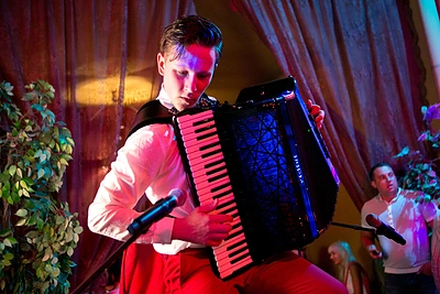 Akordeonistas Martynas Levickis: „Užkulisiuose Amerikoje belaukdamas koncerto esu užmigęs“