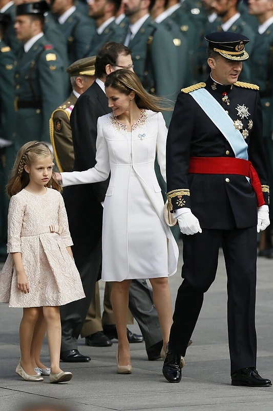 Karalius Felipe VI su žmona Letizia ir dukra Leonor