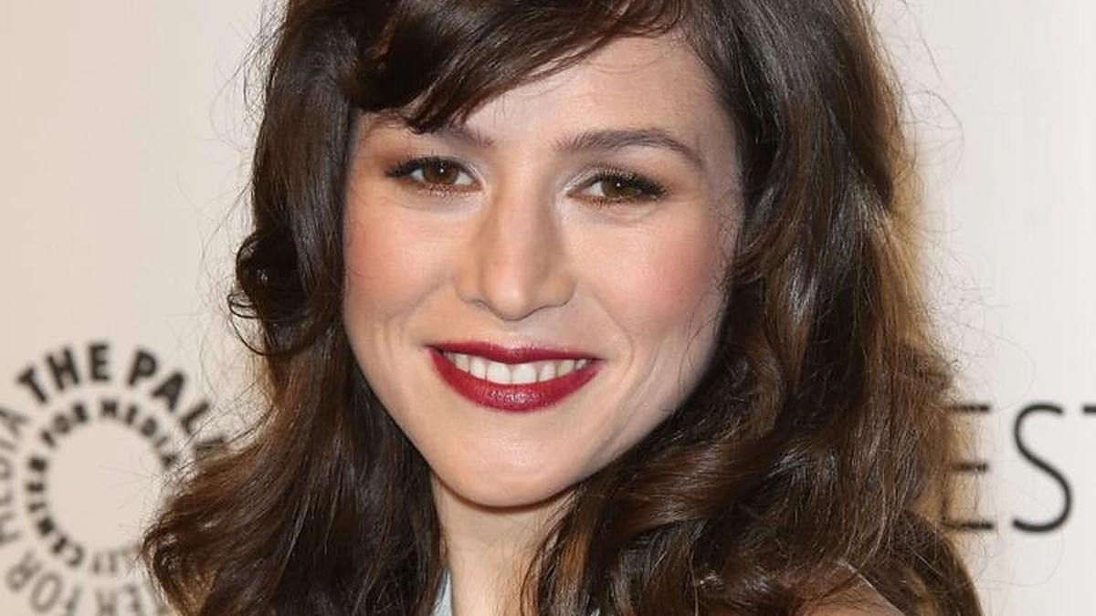 Yael Stone