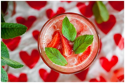 Karštai vasaros popietei: 3 gaiviųjų gėrimų receptai