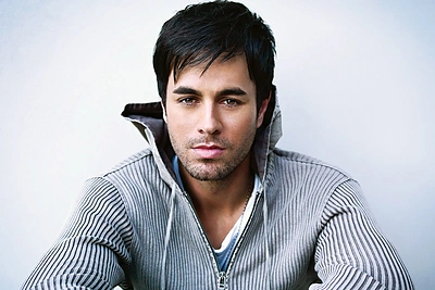 Pažintis: Enrique Iglesias. Jo dainose – tikri išgyvenimai