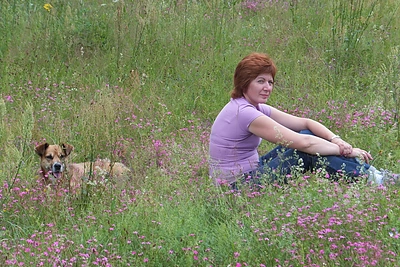 Dviračių žygio po Valkininkų apylinkes finalas: Violetos poilsis gėlių pievoje.