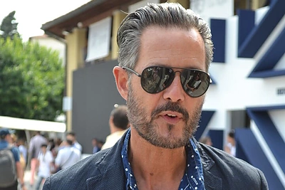 Gatvės stilius: sluoksniavimo magija ir vyriško manikiūro svarba