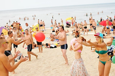 „Mojo Lounge“ lauko terasos lankytojai