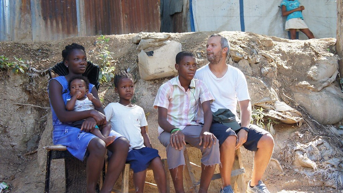 Giedrius Savickas su haitiečiais