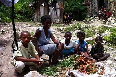 Laura Blaževičiūtė apie Haitį: „Kontrastas gamtos grožio ir gyvenimo realybės tiesiog pribaigė“