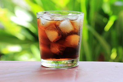 Kokakola – ne tik į skrandį: netikėti jos panaudojimo būdai namuose