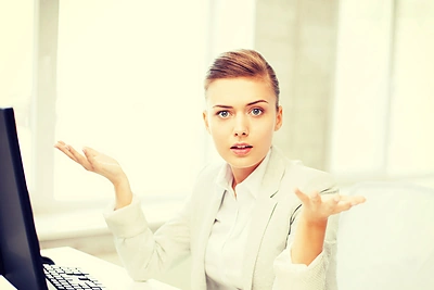 Pavojaus varpai: sėdimas darbas prilyginamas rūkymui