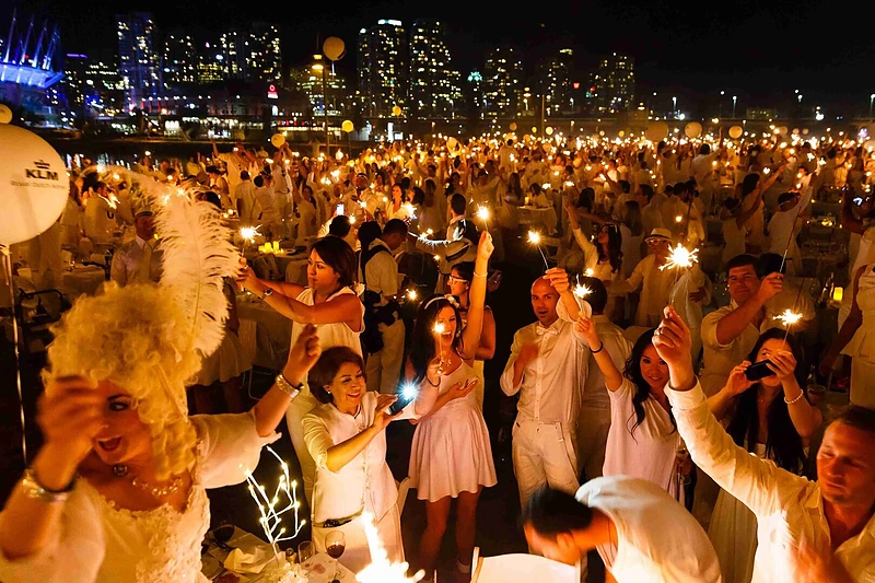 „Vakarienė baltai“ Vankuveryje