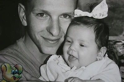 Dileta Meškaitė su tėčiu (4 mėn.)