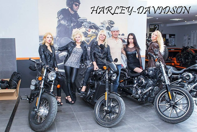 „Racing Ladies“ fotosesija