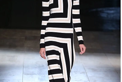 Victorios Beckham 2015 metų vasaros kolekcijos modelis