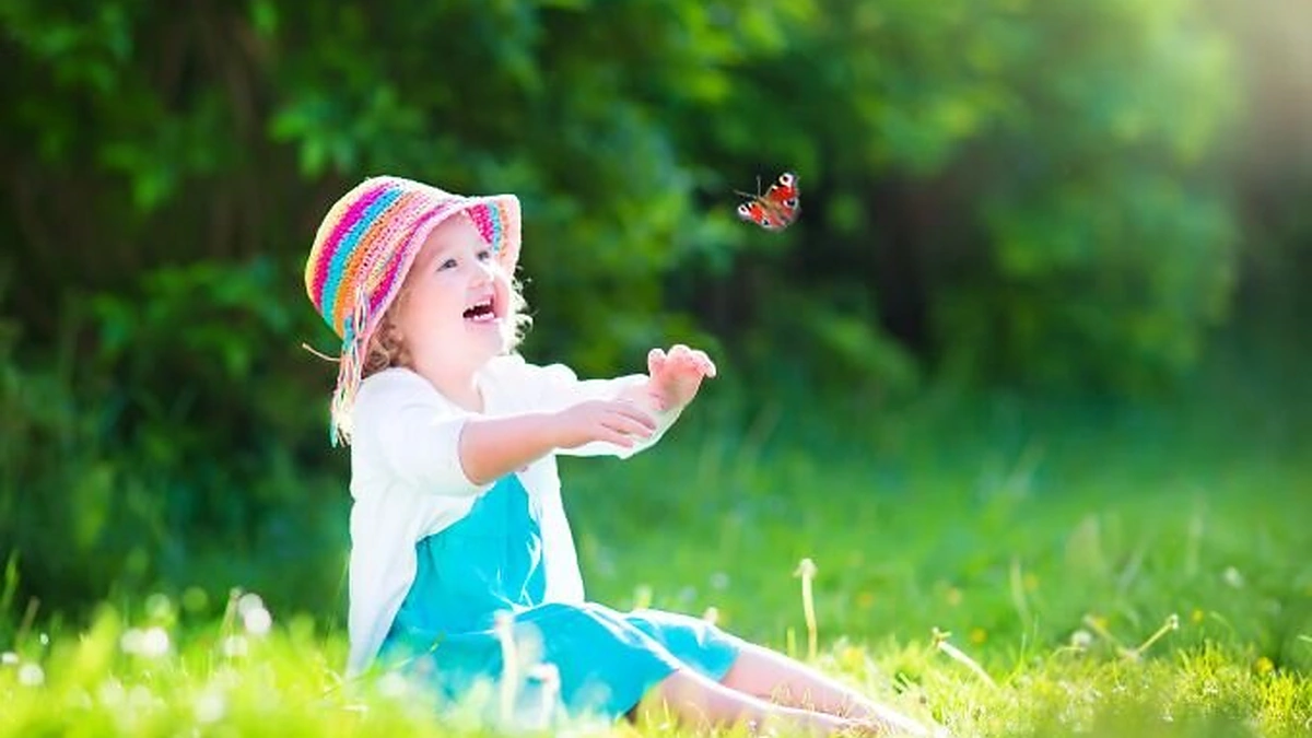 Mergaitė ir drugelis