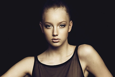 Modelis Karolina Toleikytė prisipažino mokykloje išgyvenusi skaudžias patyčias