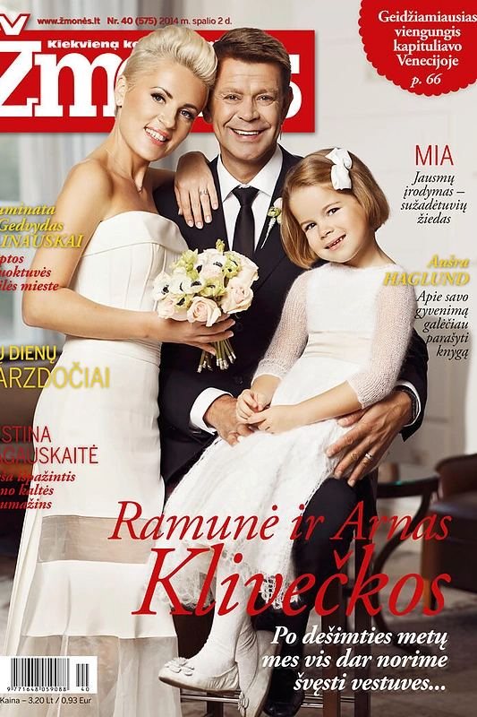 Ramunė ir Arnas Klivečkos su dukra